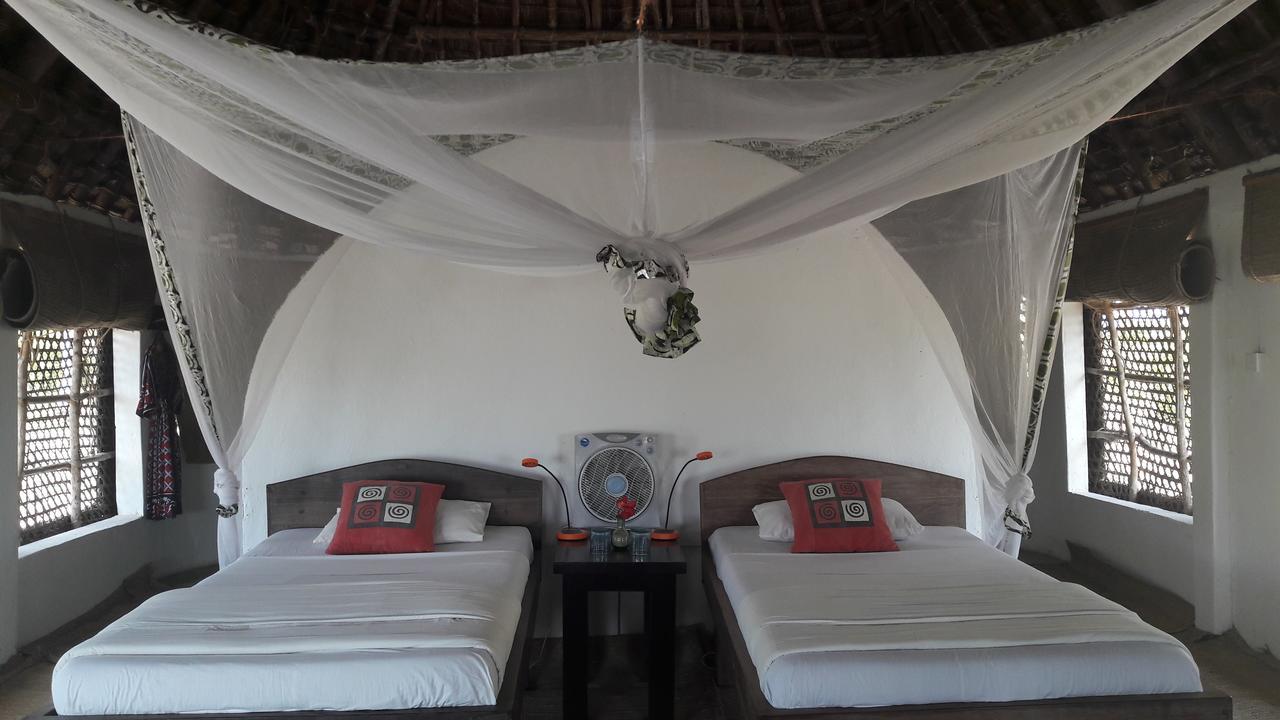 Emayani Beach Lodge Pangani 外观 照片