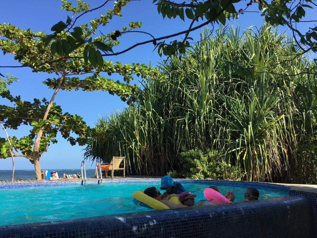 Emayani Beach Lodge Pangani 外观 照片